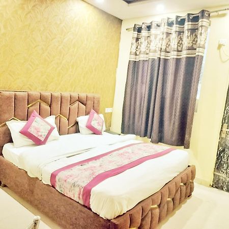 Hotel Green Snapper'100 M From Delhi University Near Isbt Kashmiri Gate 뉴델리 외부 사진