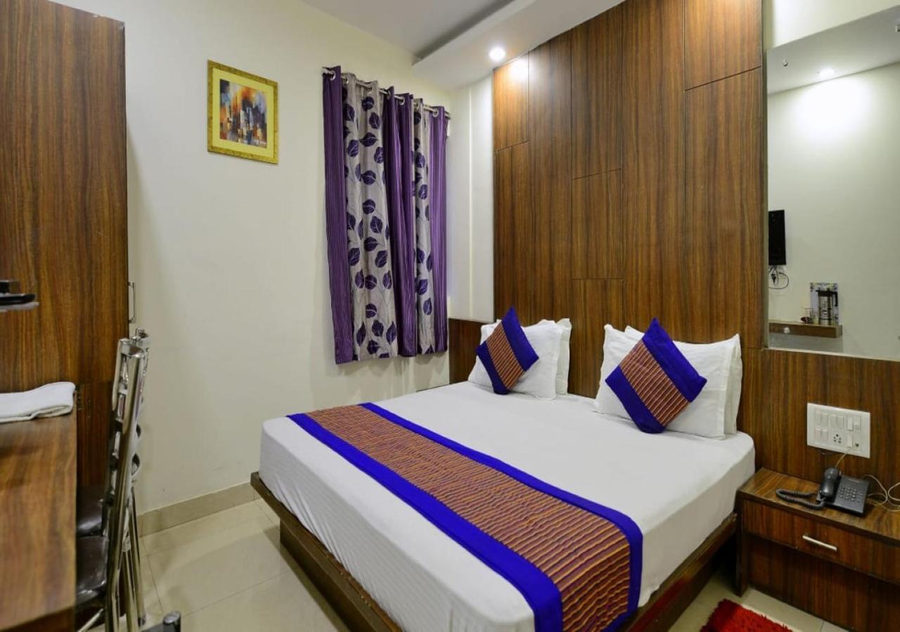 Hotel Green Snapper'100 M From Delhi University Near Isbt Kashmiri Gate 뉴델리 외부 사진