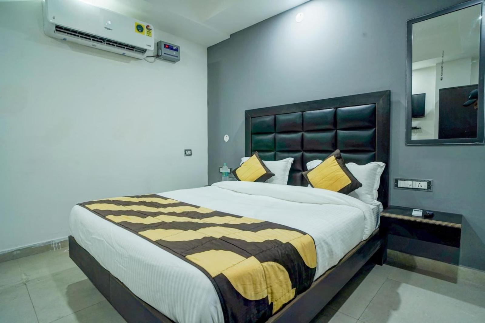 Hotel Green Snapper'100 M From Delhi University Near Isbt Kashmiri Gate 뉴델리 외부 사진