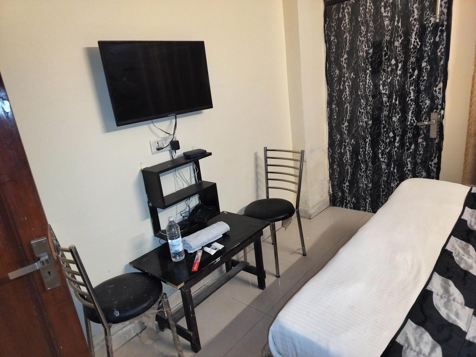 Hotel Green Snapper'100 M From Delhi University Near Isbt Kashmiri Gate 뉴델리 외부 사진